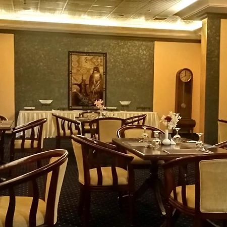 Aliqbal Hotel Khobar Extérieur photo
