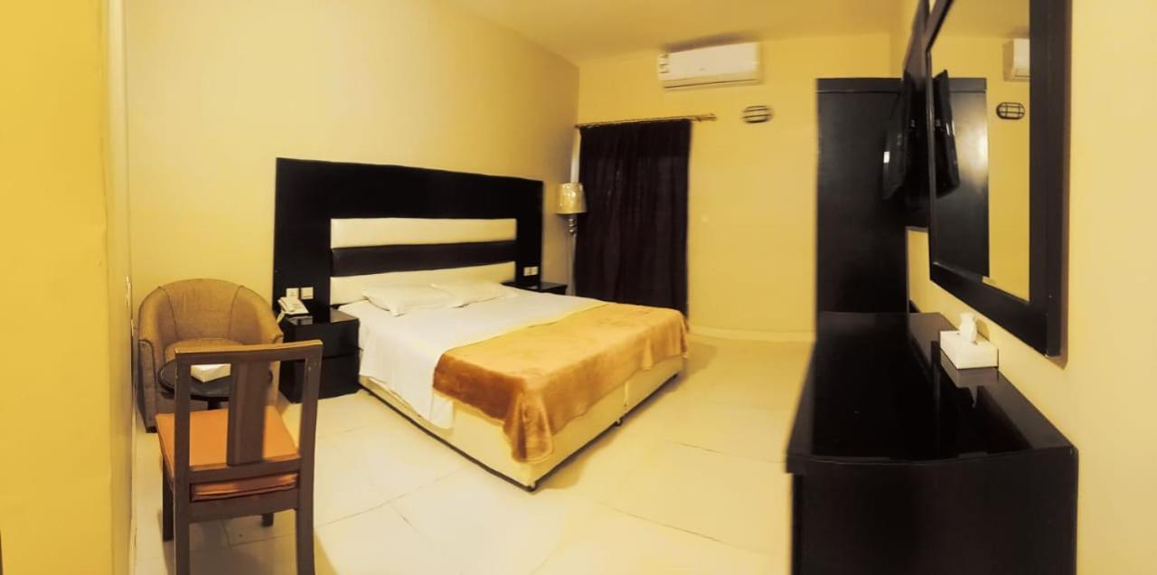 Aliqbal Hotel Khobar Extérieur photo
