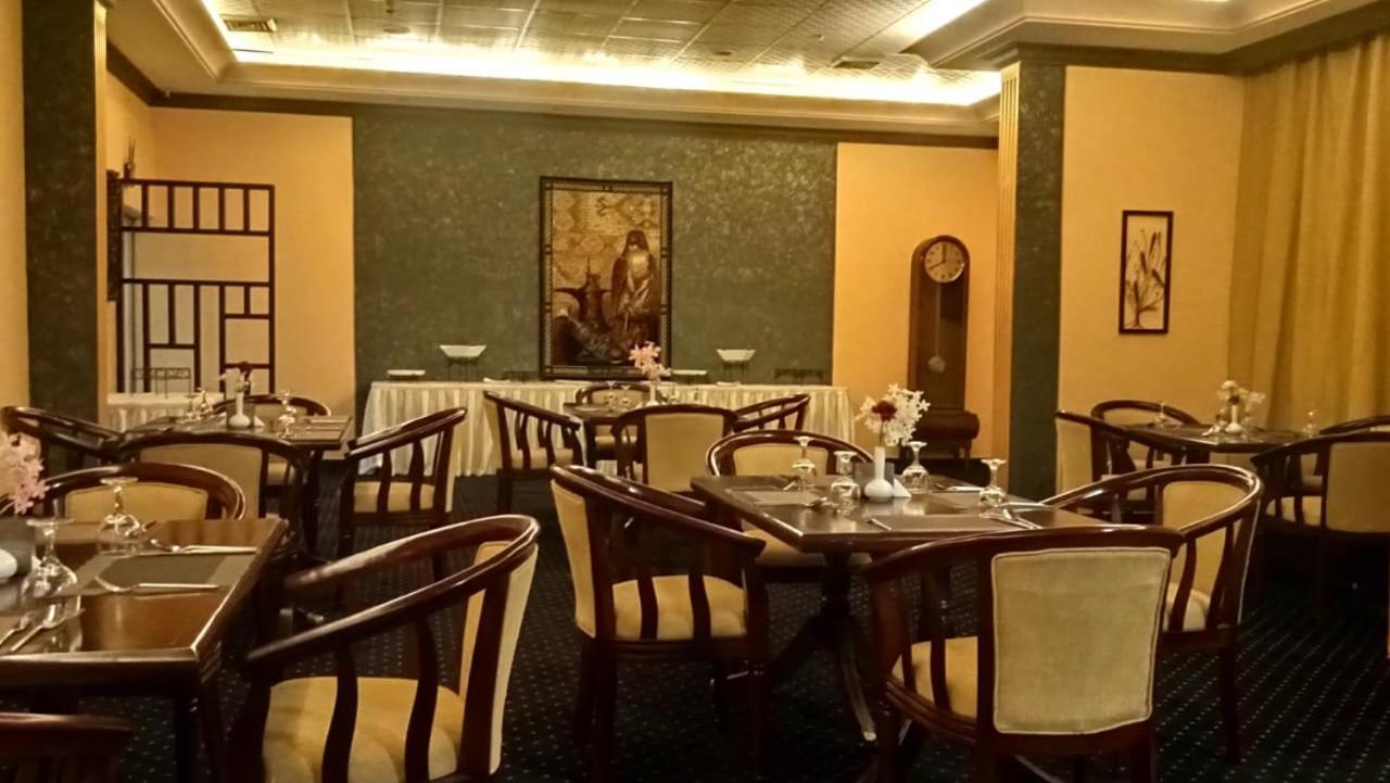 Aliqbal Hotel Khobar Extérieur photo